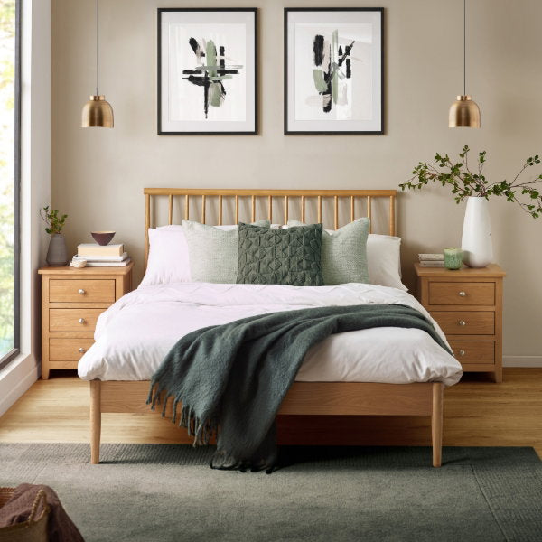 Julian Bowen Belton spindle bed with wooden frame and slatted headboard, showcasing classic design and natural wood finish.