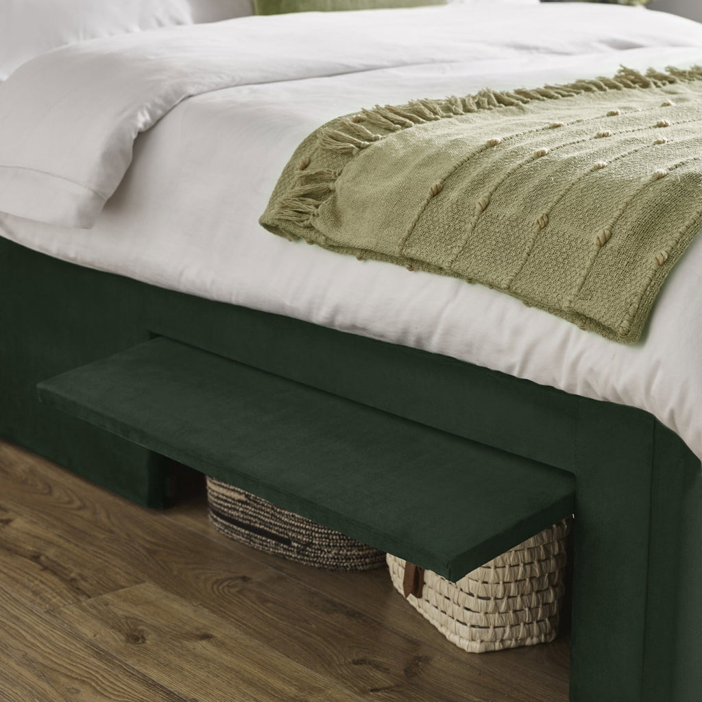 Leila Bed