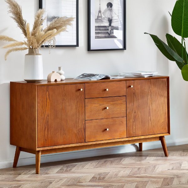 Lowry large wooden sideboard with 2 doors, 3 central drawers, and brass knobs