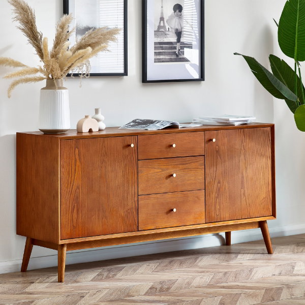 Lowry large wooden sideboard with 2 doors, 3 central drawers, and brass knobs